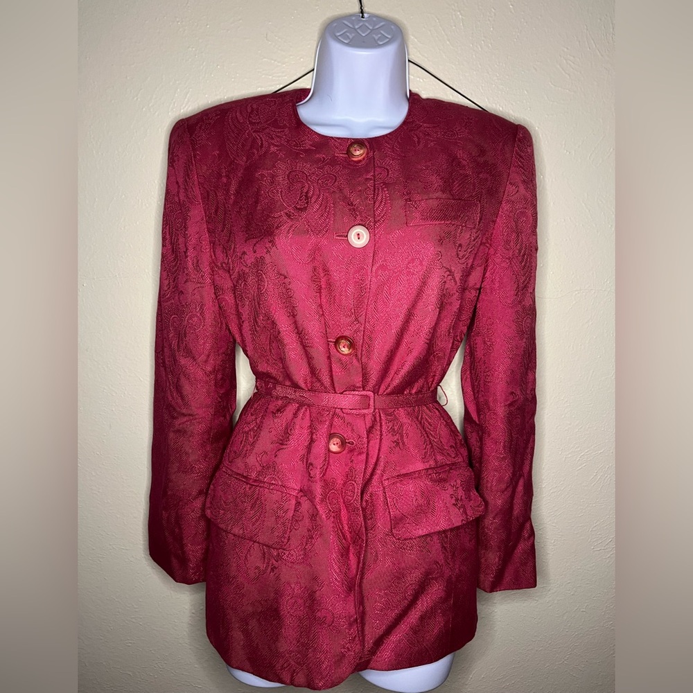 Brand new Jones New York raspberry floral women’s suit